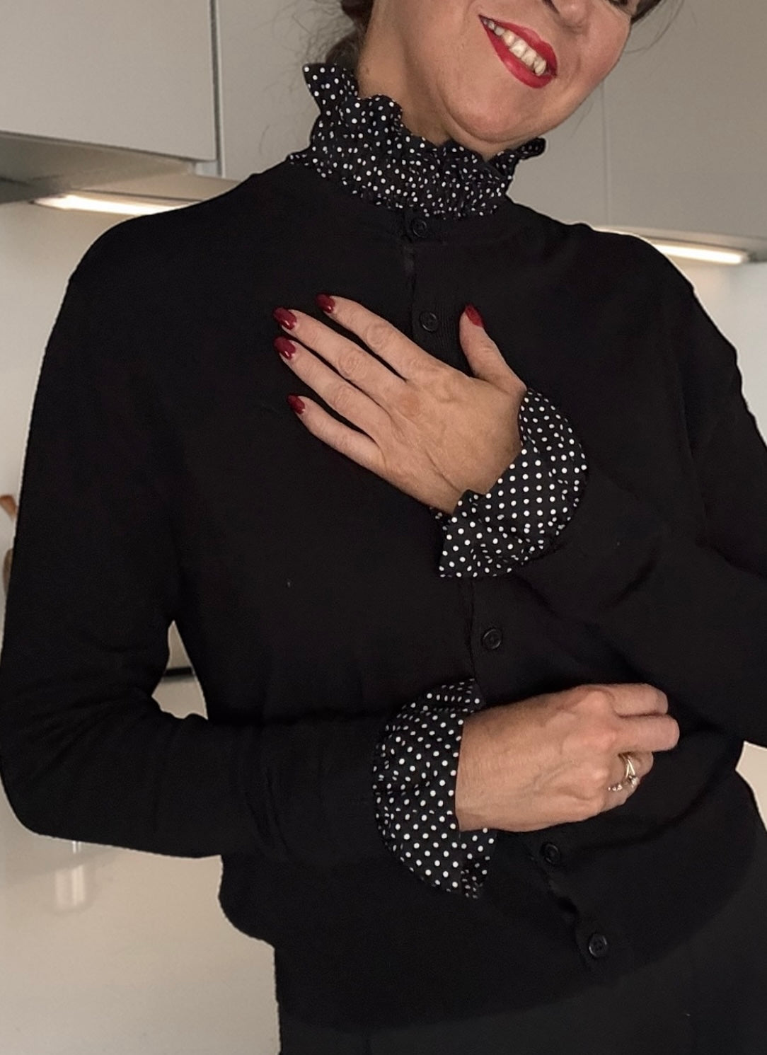 Black Poka Dot Removable Collar & Cuffs | Ruffle Set